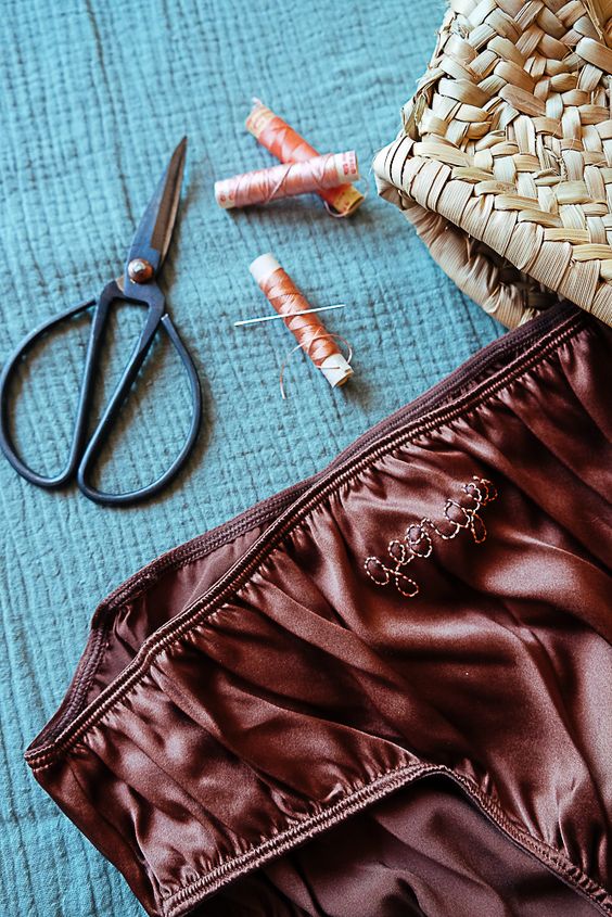 Embroidered marron glacé shirred panties