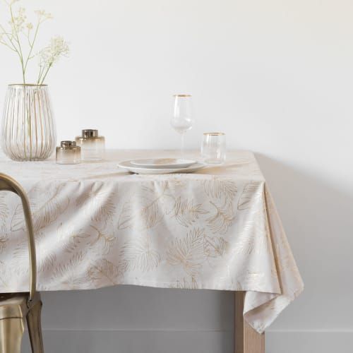 White tablecloth, bias hem