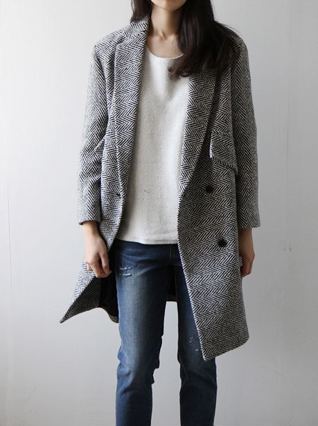 Women's coat in dark grey wool